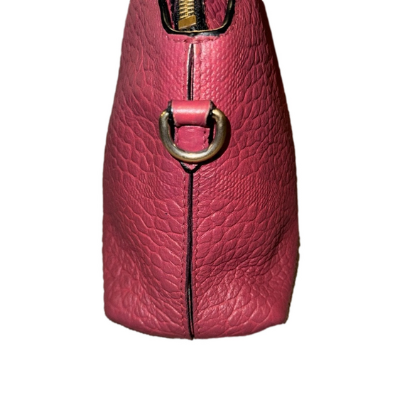 BURBERRY MAGENTA EMBOSSED CHECK LEATHER CHICHESTER CROSSBODY BAG - Picture 3 of 12